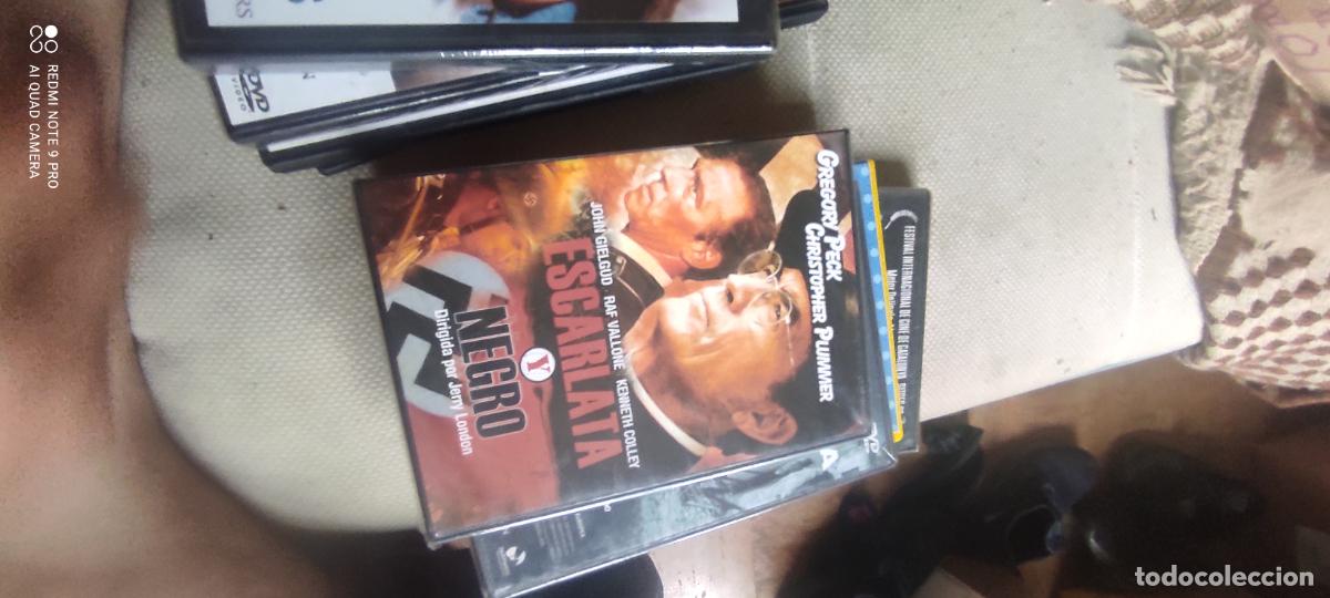Cinema: Escarlata y negro. Pel&iacute;cula / DVD.