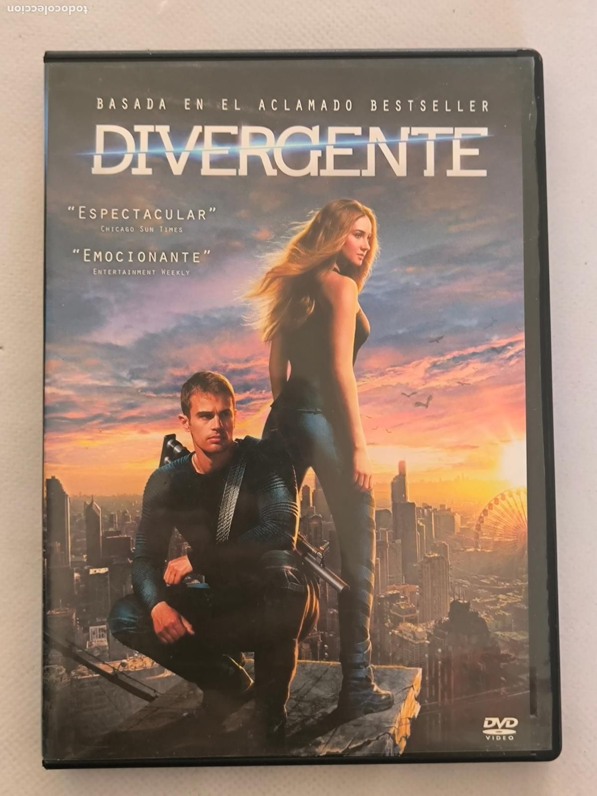 Cine: DVD DIVERGENTE (AT2)