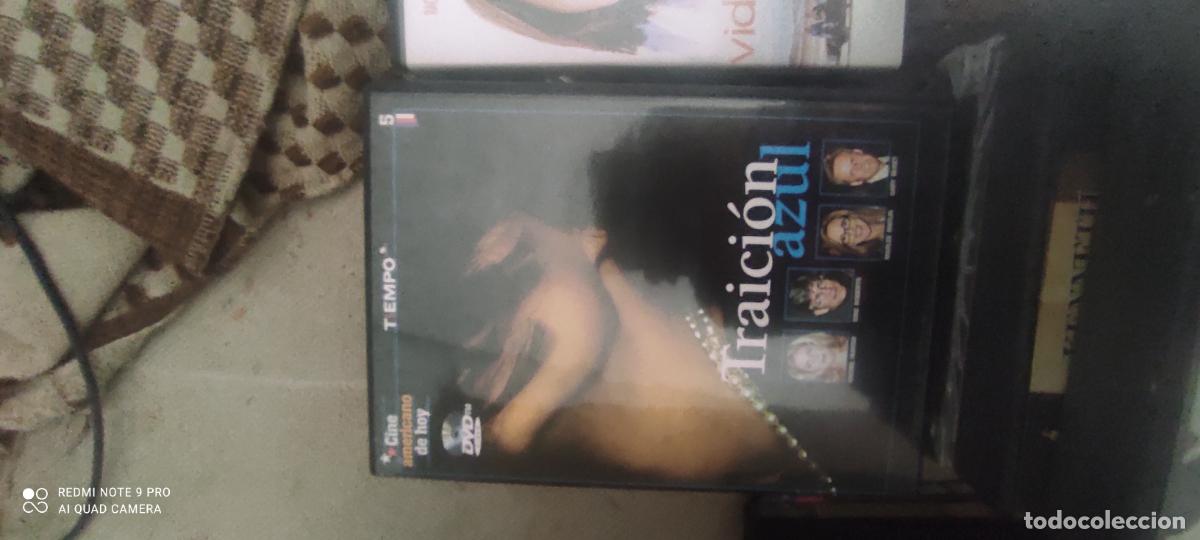 Cin&eacute;ma: Traici&oacute;n az&uacute;l. Pel&iacute;cula / DVD.