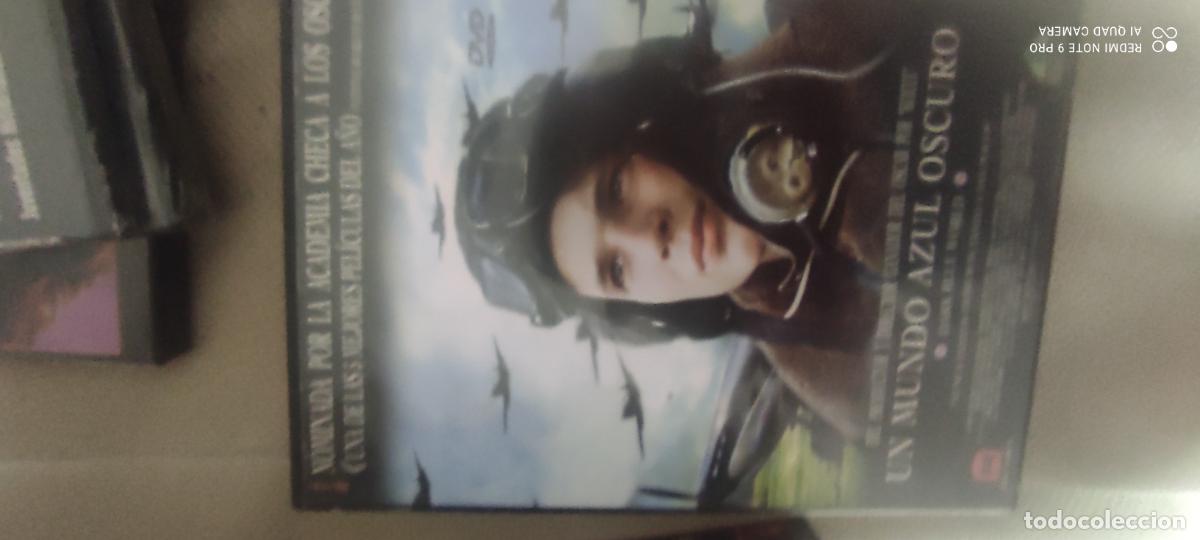 Cine: Un mundo azul oscuro. Pel&iacute;cula / DVD.