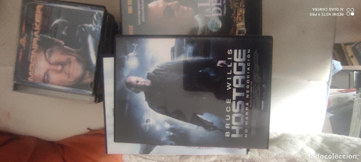 Cinema: Hostage. Pel&iacute;cula / DVD.