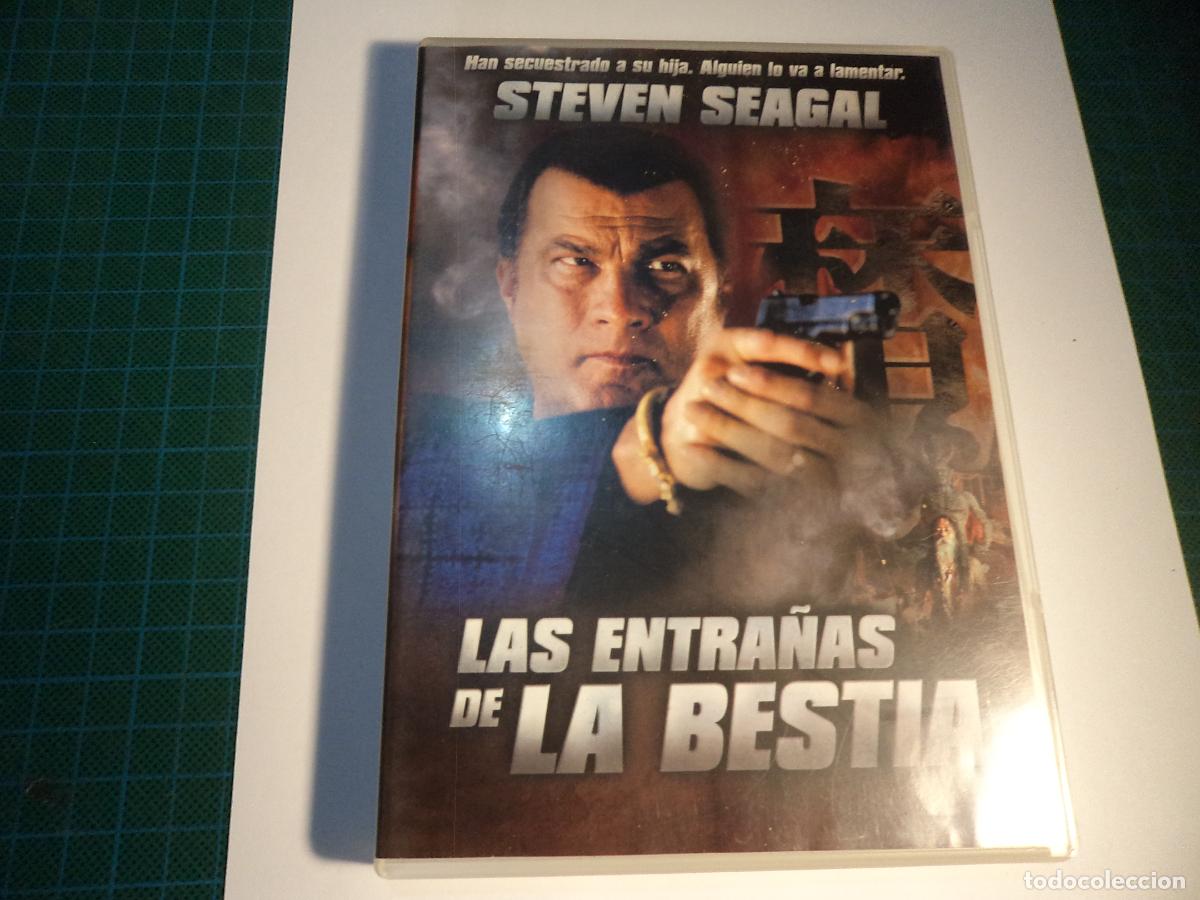 Cine: Las entra&ntilde;as de la bestia. (P-61)
