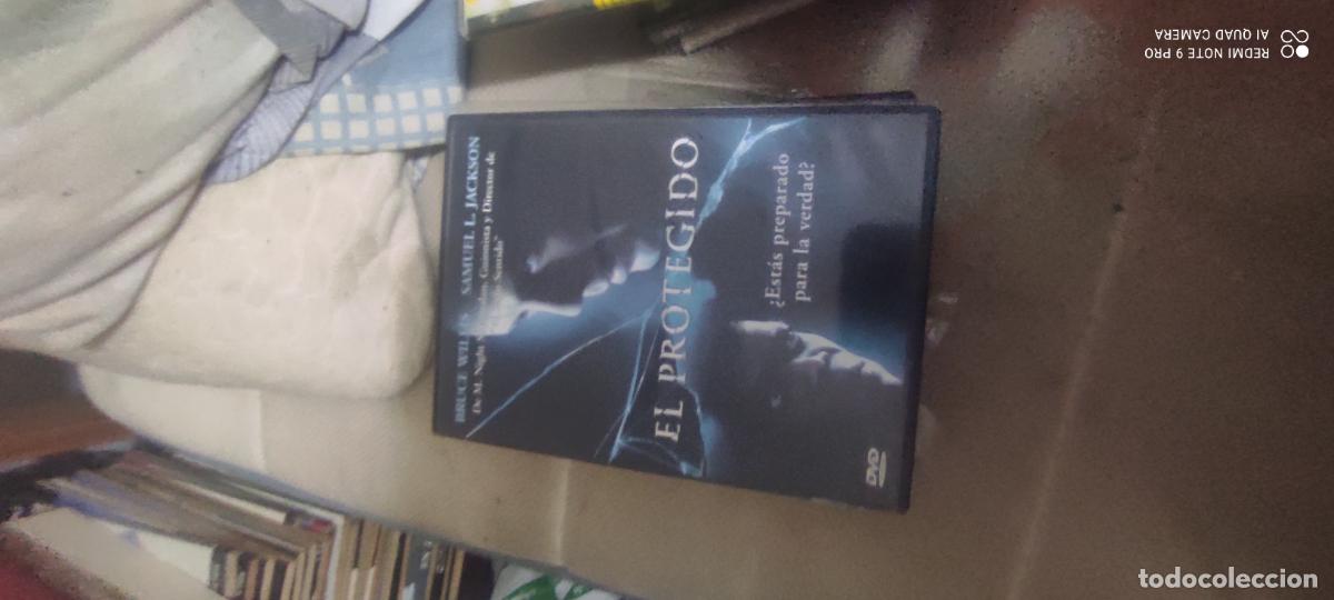 Cinema: El protegido. Pel&iacute;cula / DVD.
