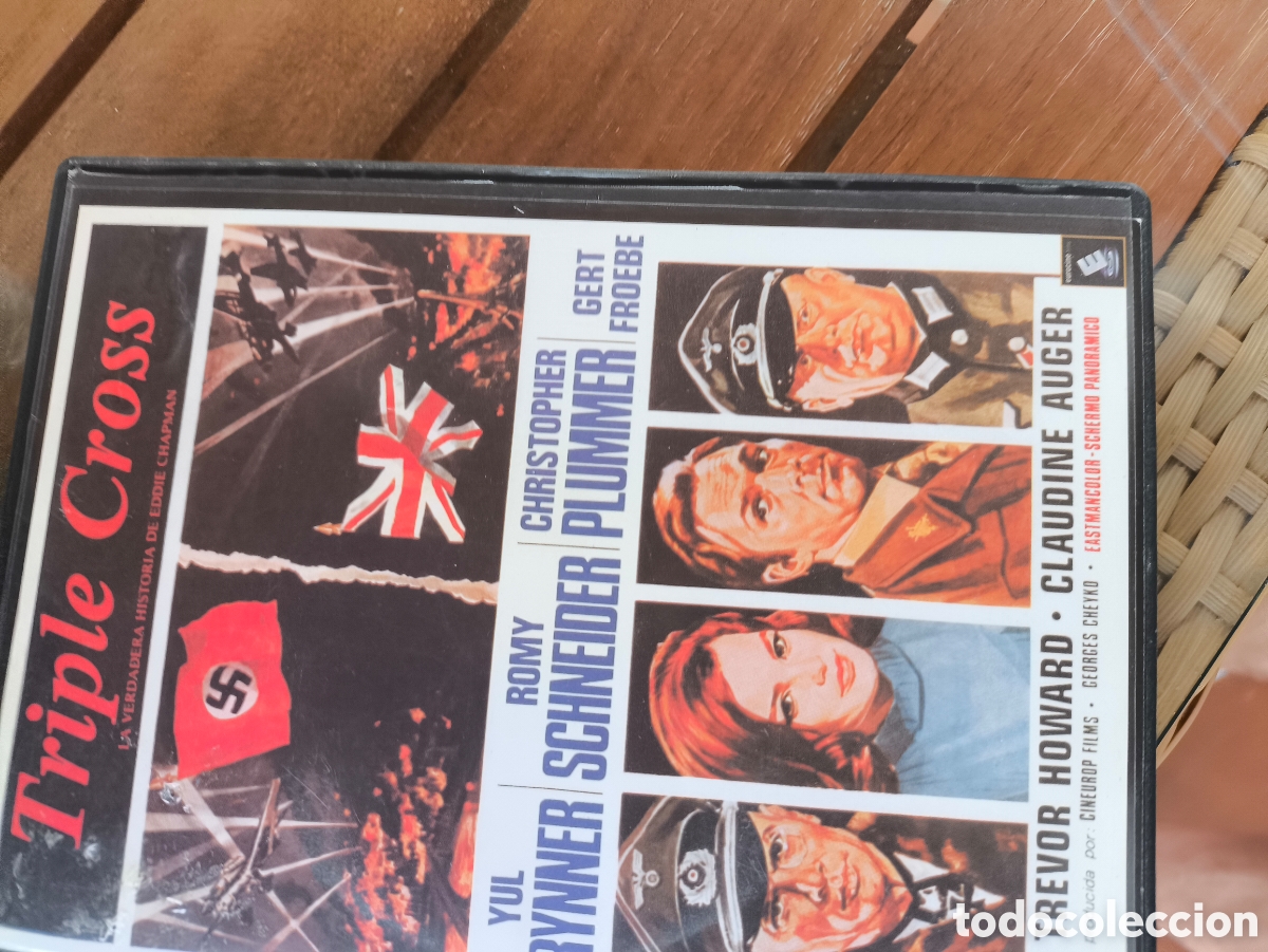 Cine: DVD de triple Cross.lote.T.b.886