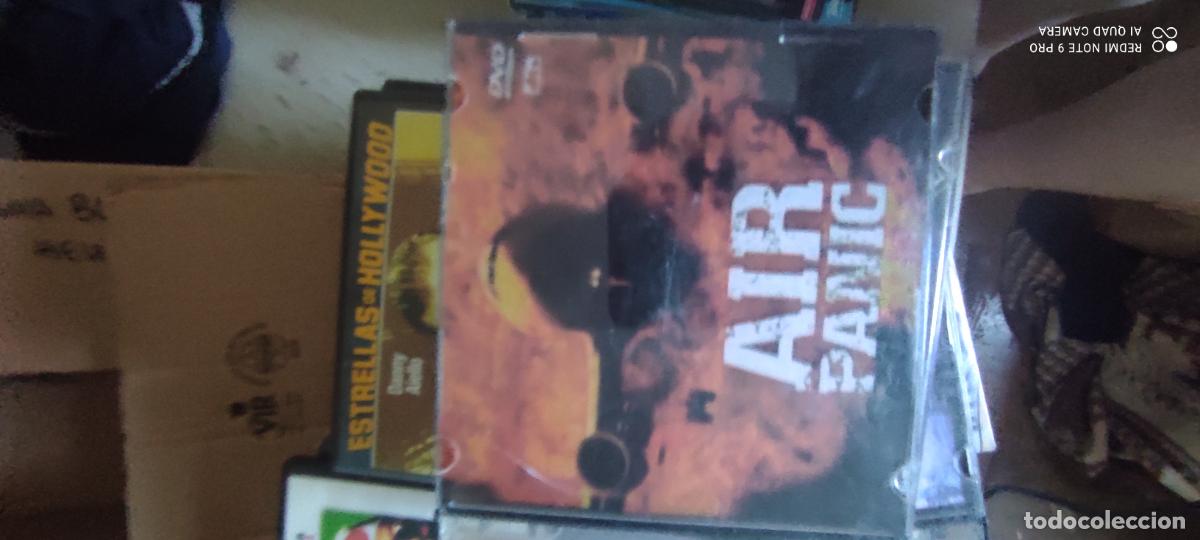 Cine: Air Panic. Pel&iacute;cula / DVD.