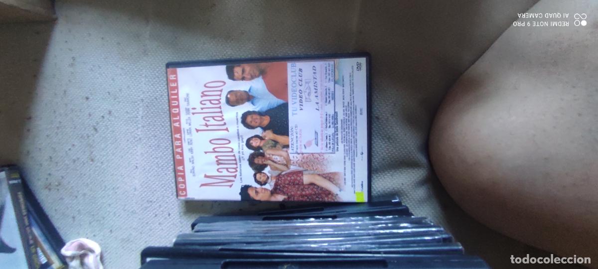 Cine: Mambo italiano. Pel&iacute;cula / DVD.