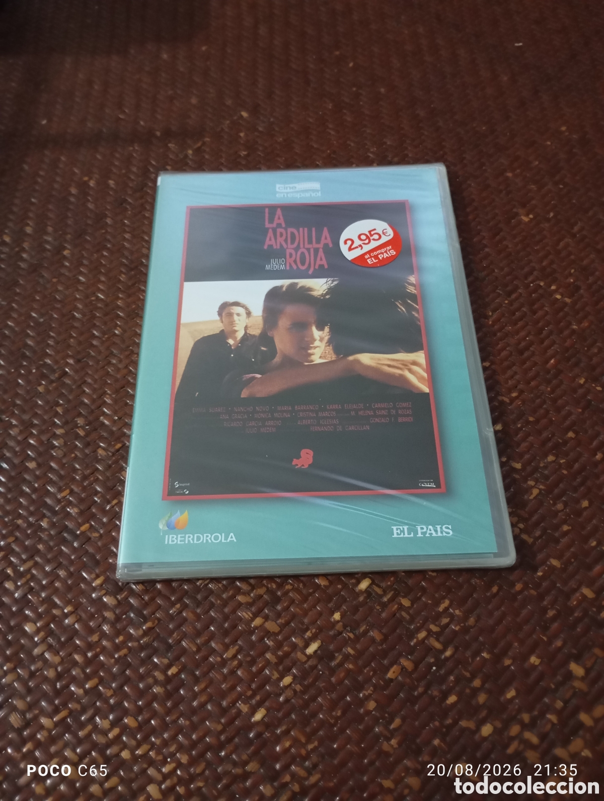 Cine: La ardilla roja Slim precintado