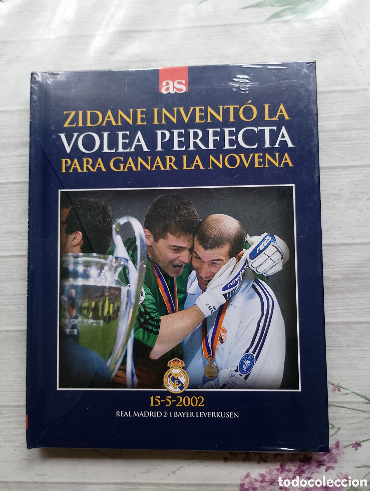 Cinema: Libro + dvd Real Madrid 2-1 Bayer Leverkusen 15-5-2002