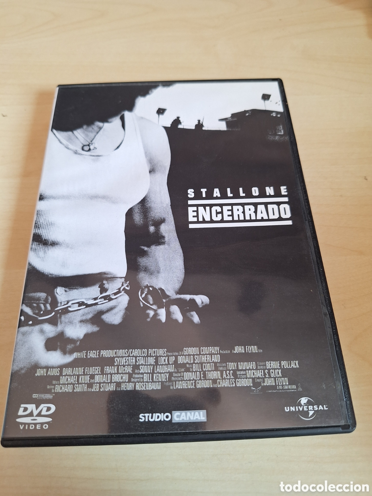 Cine: RD26 encerrado DVD SEGUNDAMANO