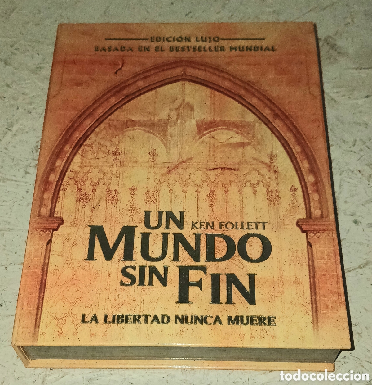Cine: Blu-Ray Pack Edici&oacute;n Lujo Un Mundo sin Fin (3 Discos) Ken Follett - Serie Completa con Estuche Libro