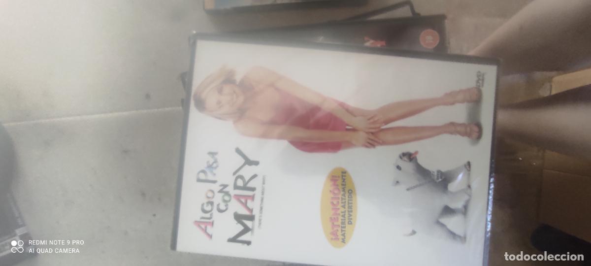 Cine: Algo pasa con Mary. Pel&iacute;cula / DVD.