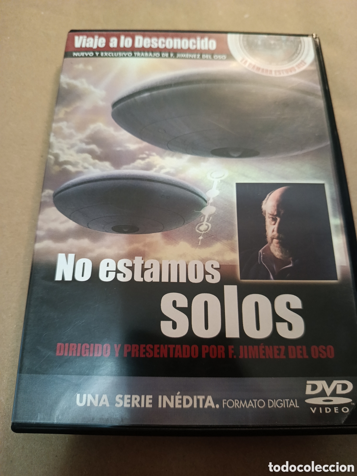 Cine: Dvd. No estamos solos. Jim&eacute;nez del Oso. Viaje a los desconocido.