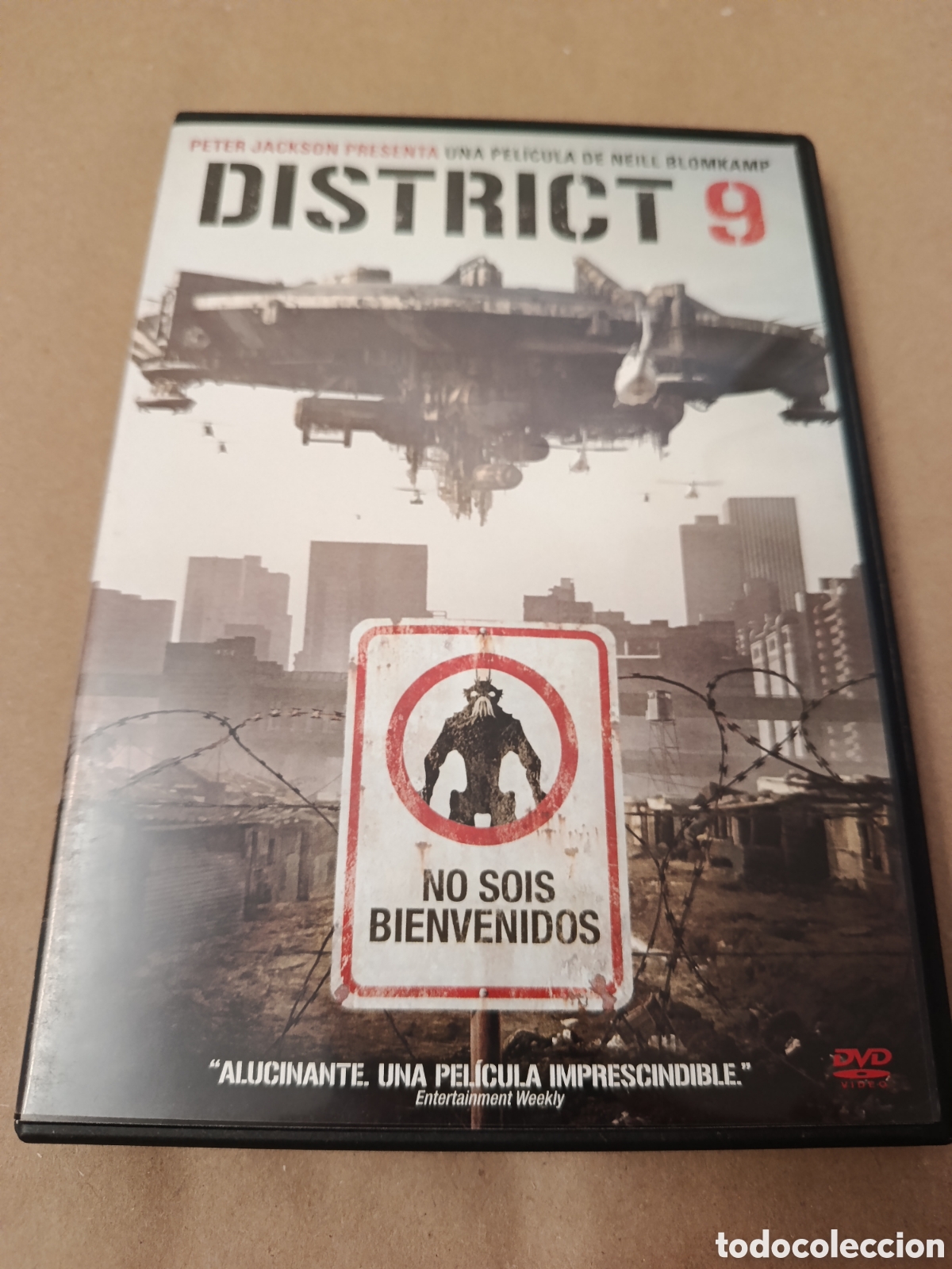 Cinema: Dvd. District 9. Ciencia ficci&oacute;n.