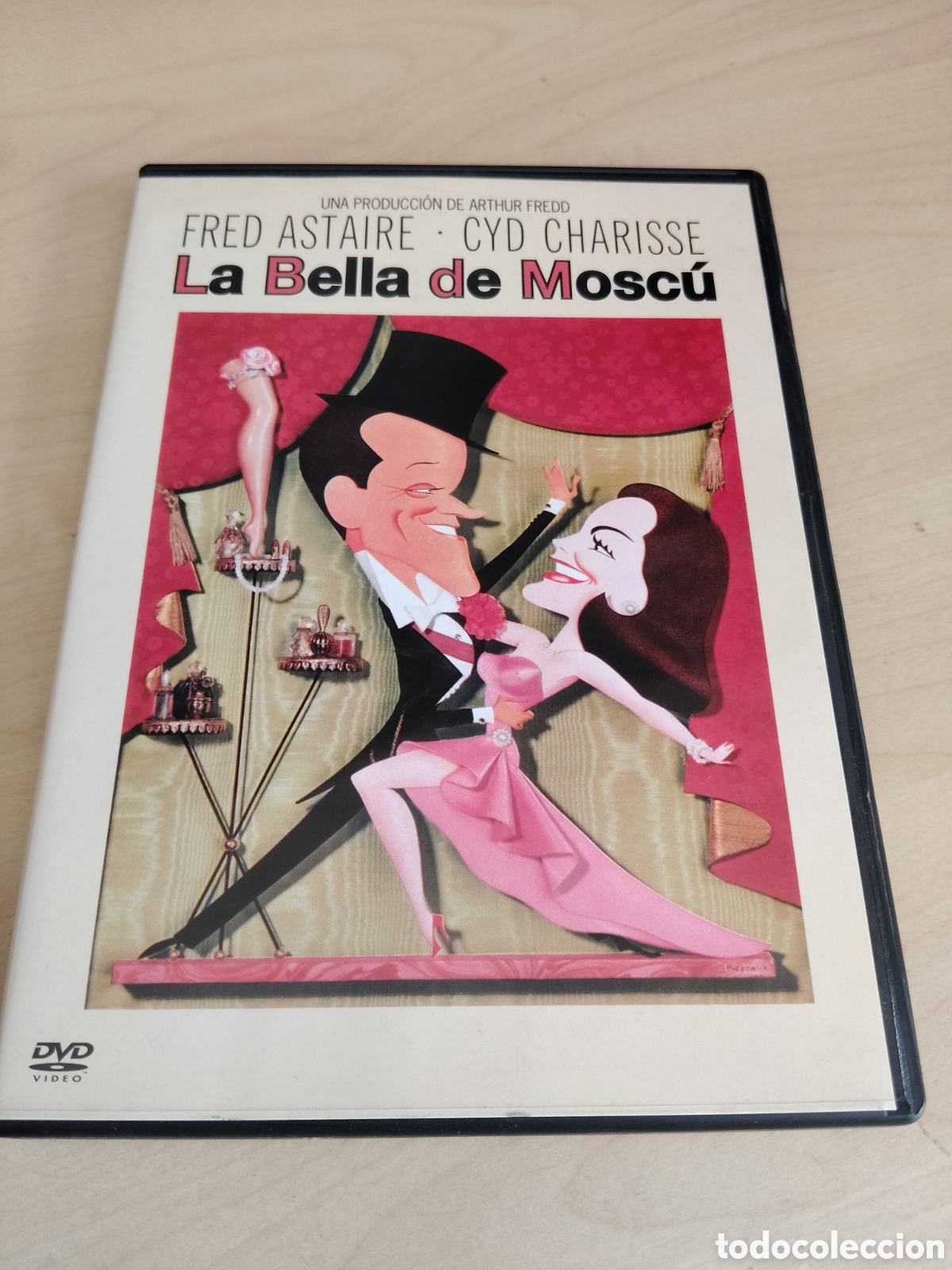 Cine: RD68 la bella de Mosc&uacute; DVD SEGUNDAMANO
