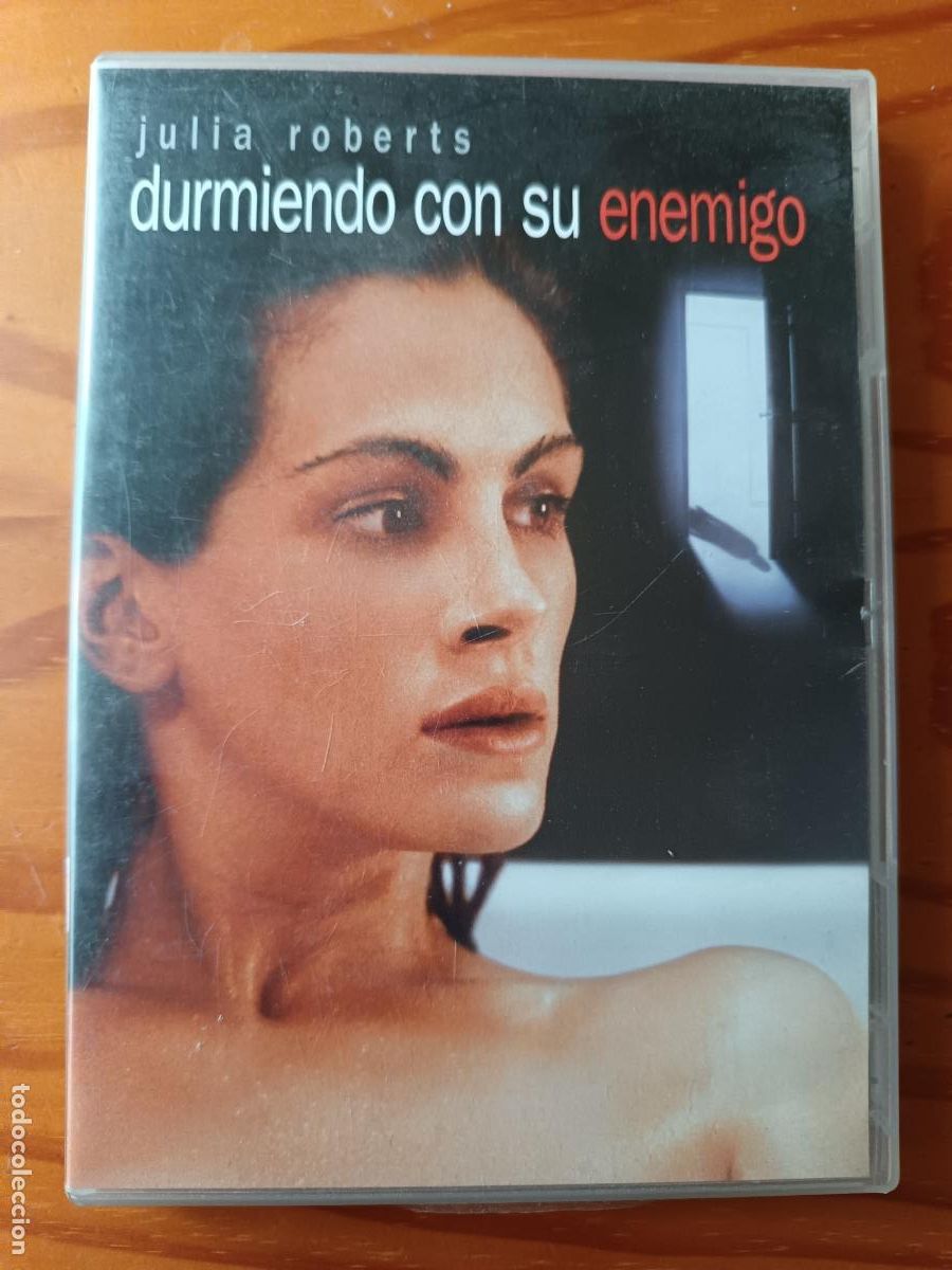 Cinema: Durmiendo con su enemigo con JULIA ROBERTS. DVD Thriller.
