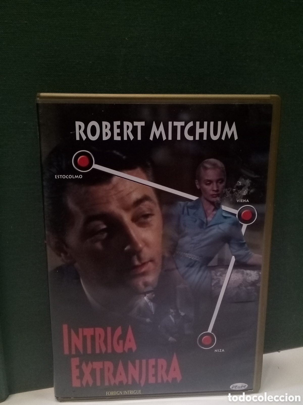 Cine: DVD Intriga extranjera - Foto 2
