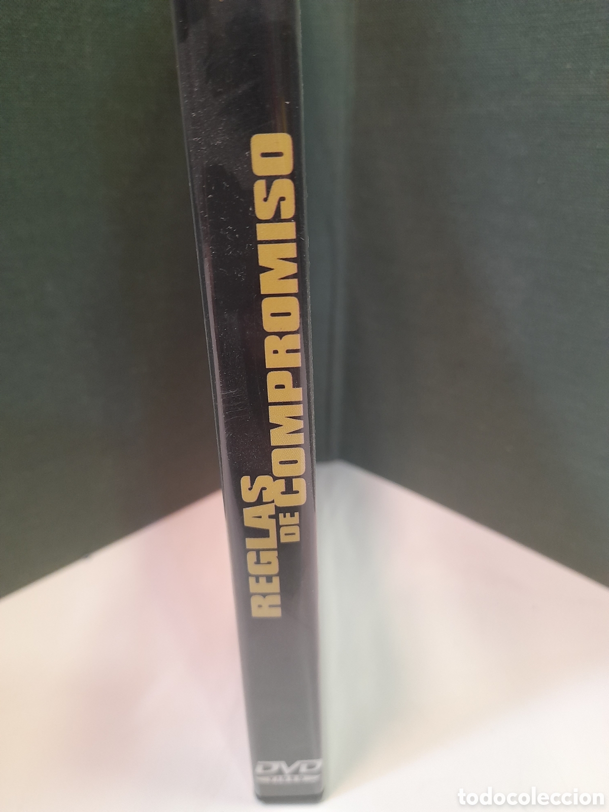 Cine: DVD Reglas de compromiso