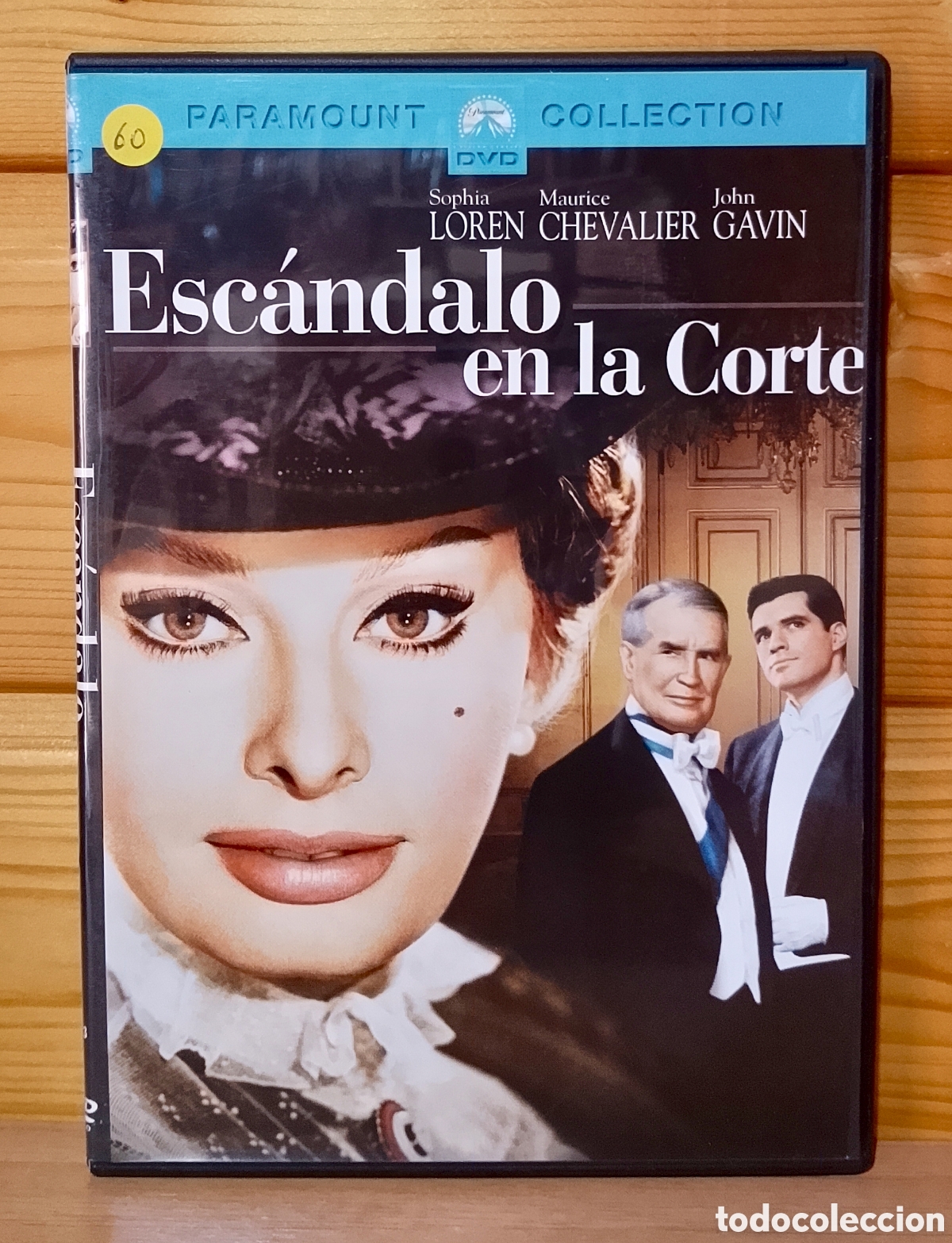 Cine: DVD Esc&aacute;ndalo en la corte Sofia Loren