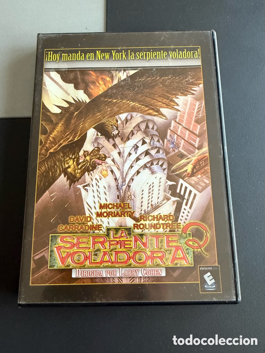 Cine: DVD. LA SERPIENTE VOLADORA. David Carradine