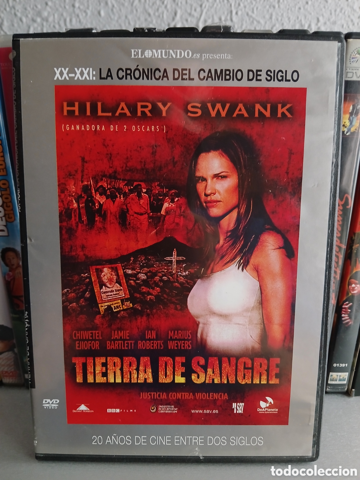 Cine: Tierra de Sangre DVD Tapa Fina CineYVideojuegosAlMejorPrecio