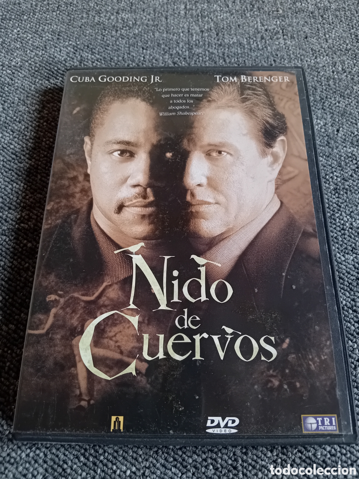 Cine: Nido de cuervos dvd ..