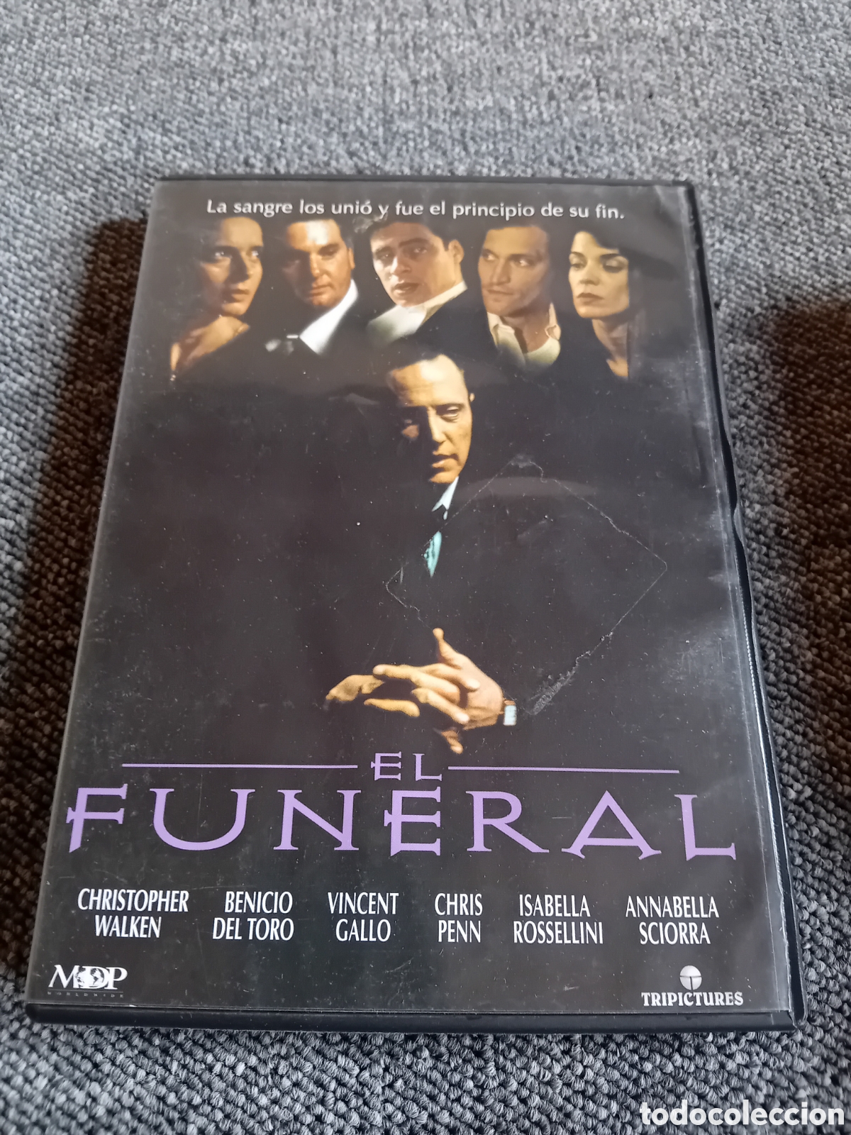 Cin&eacute;ma: Del funeral dvd sin usar
