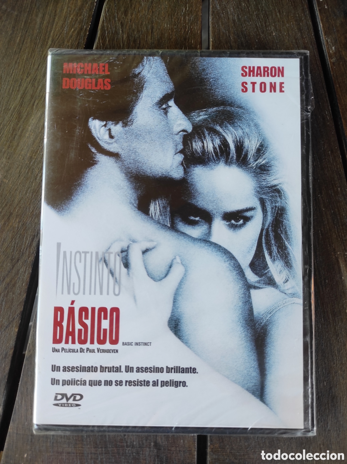 Cine: DVD Instinto B&aacute;sico. Precintada