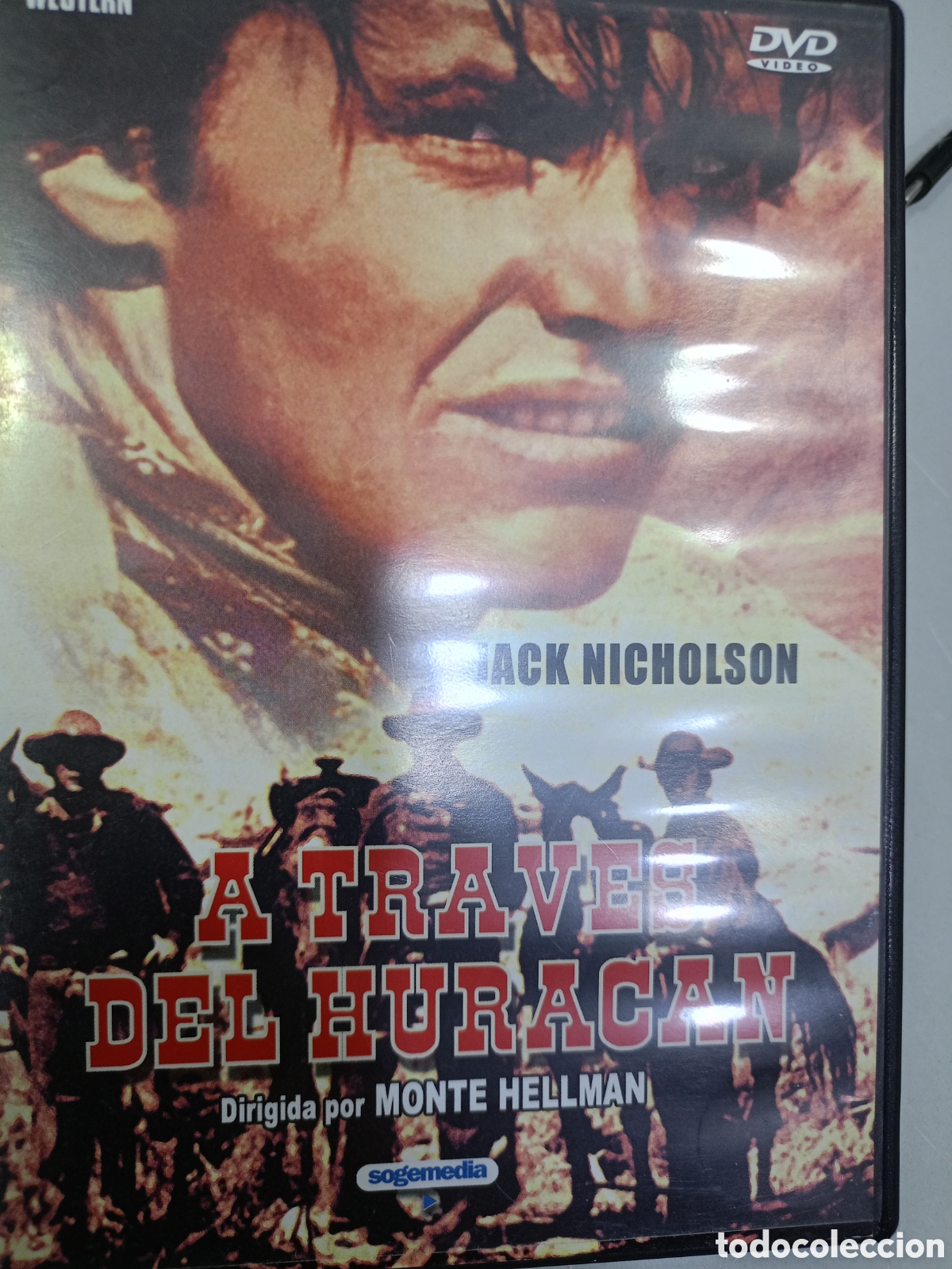 Cine: DVD A trav&eacute;s del hurac&aacute;n -