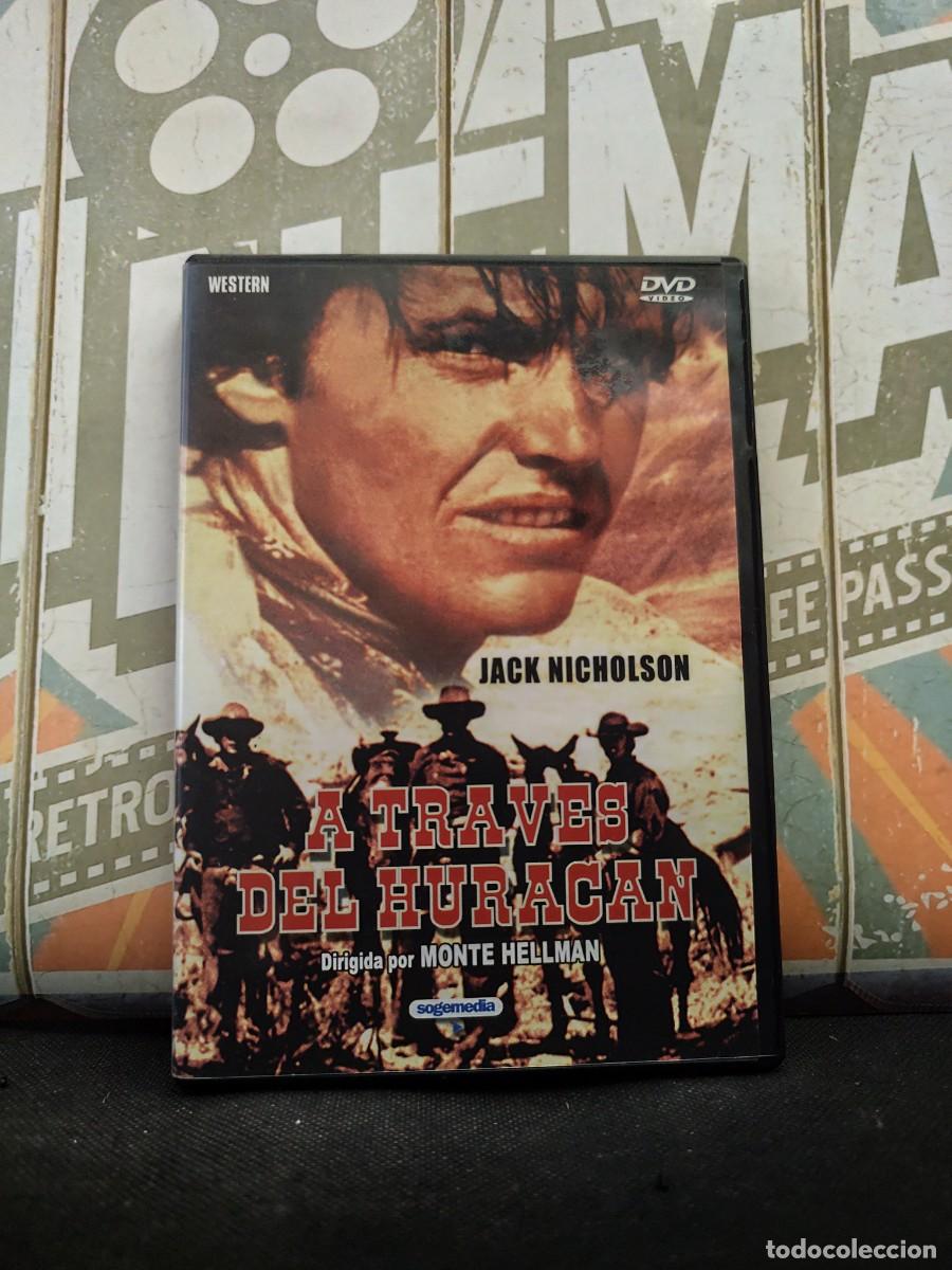 Cine: DVD 2357 A trav&eacute;s del hurac&aacute;n / Disco como nuevo