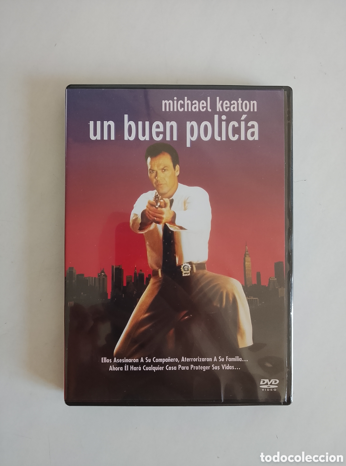 Cine: PELICULA DVD UN BUEN POLIC&Iacute;A SIN ABRIR PRECINTADA