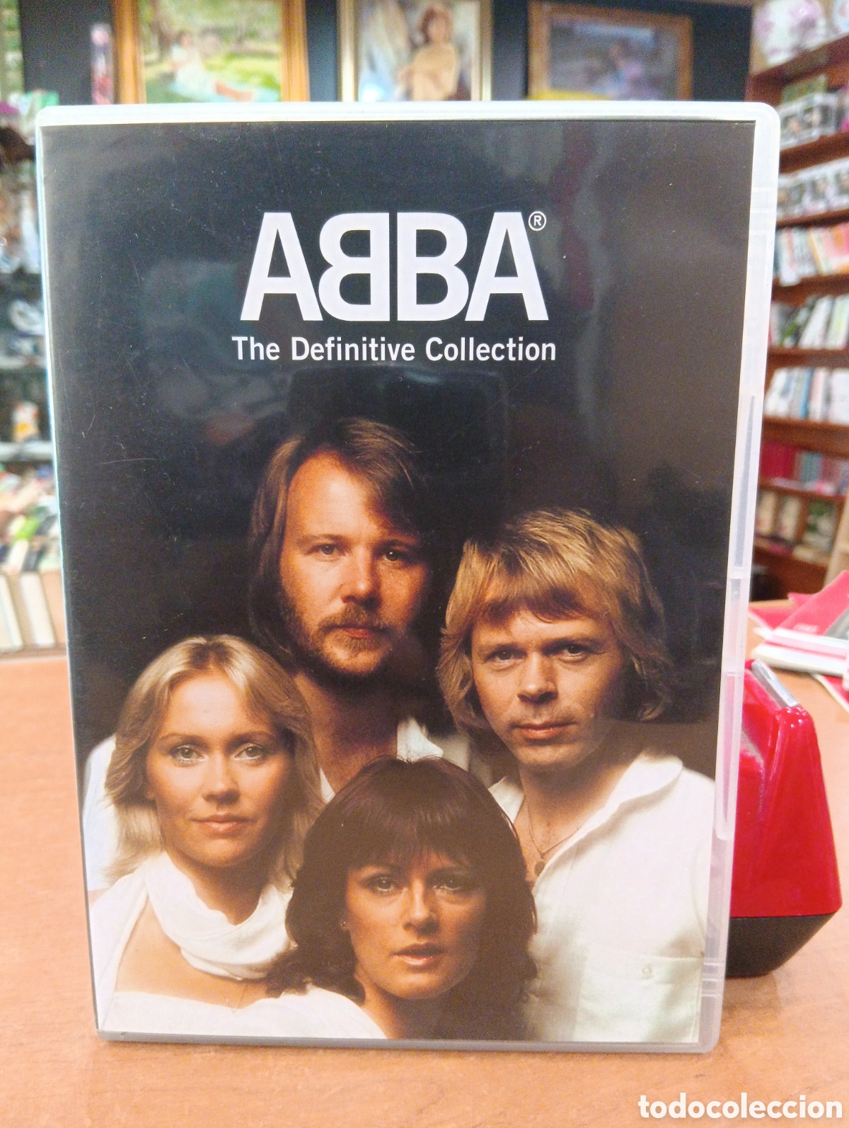 Cine: ABBA. THE DEFINITIVE COLLECTION. 30 ANIVERSARIO. DVD CON LIBRETO Y BONUS TRACKS