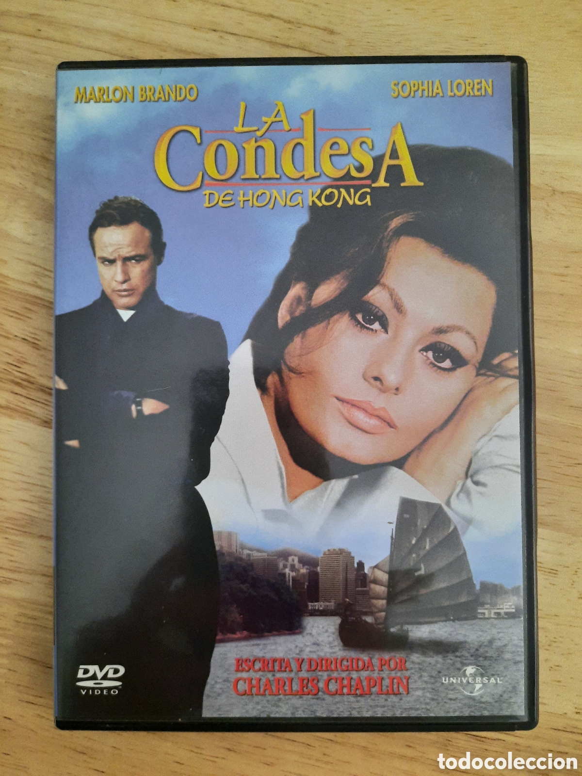 Cine: LA CONDESA DE HONG KONG
