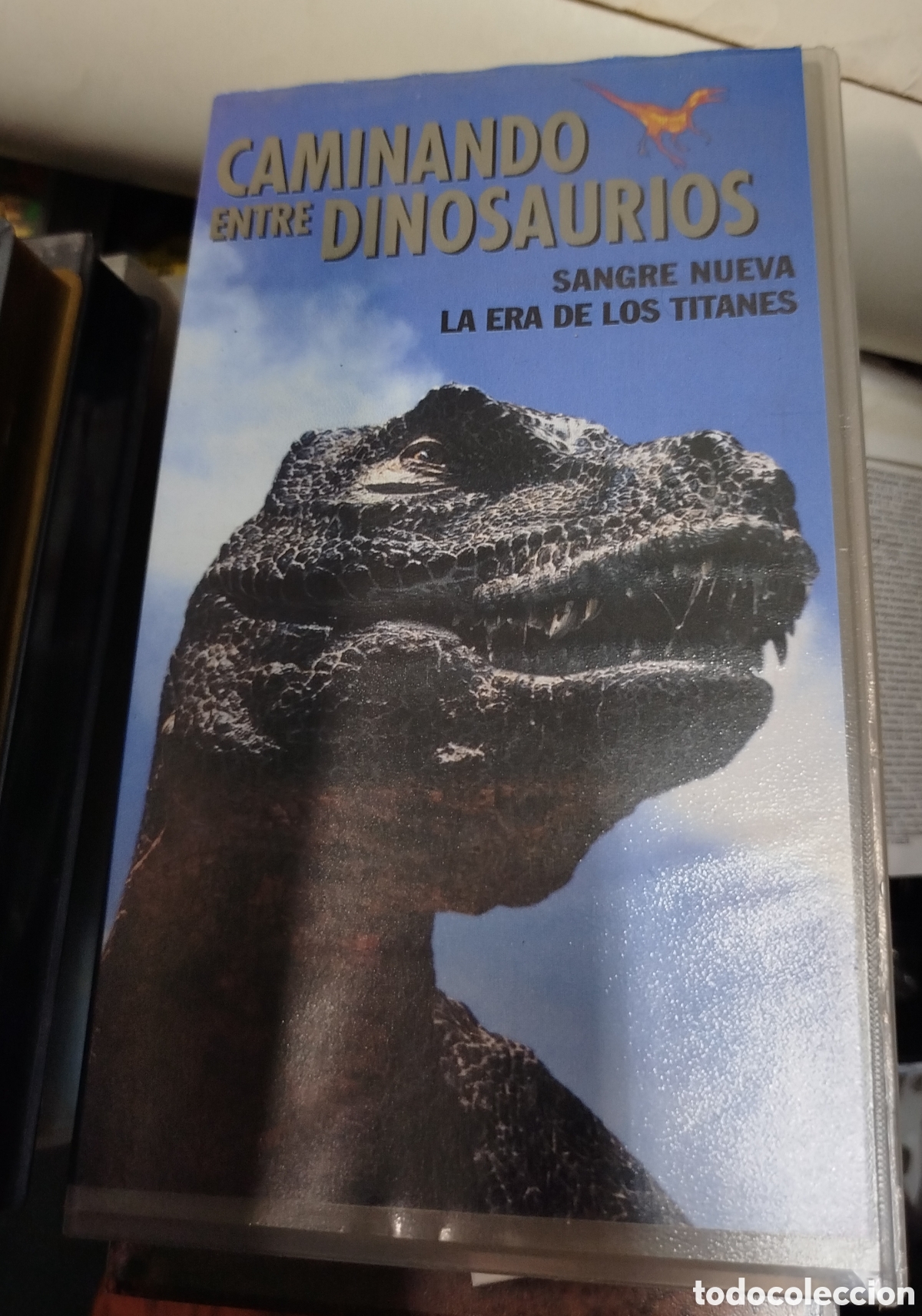 Cine: Caminando entre dinosaurios. N&uacute;mero 1. VHS
