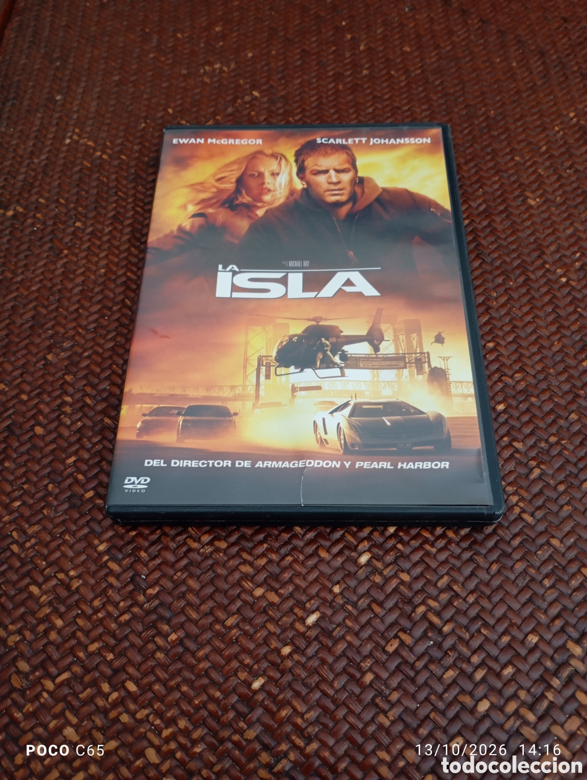 Cine: La isla DVD perfecto caratula no perfecta