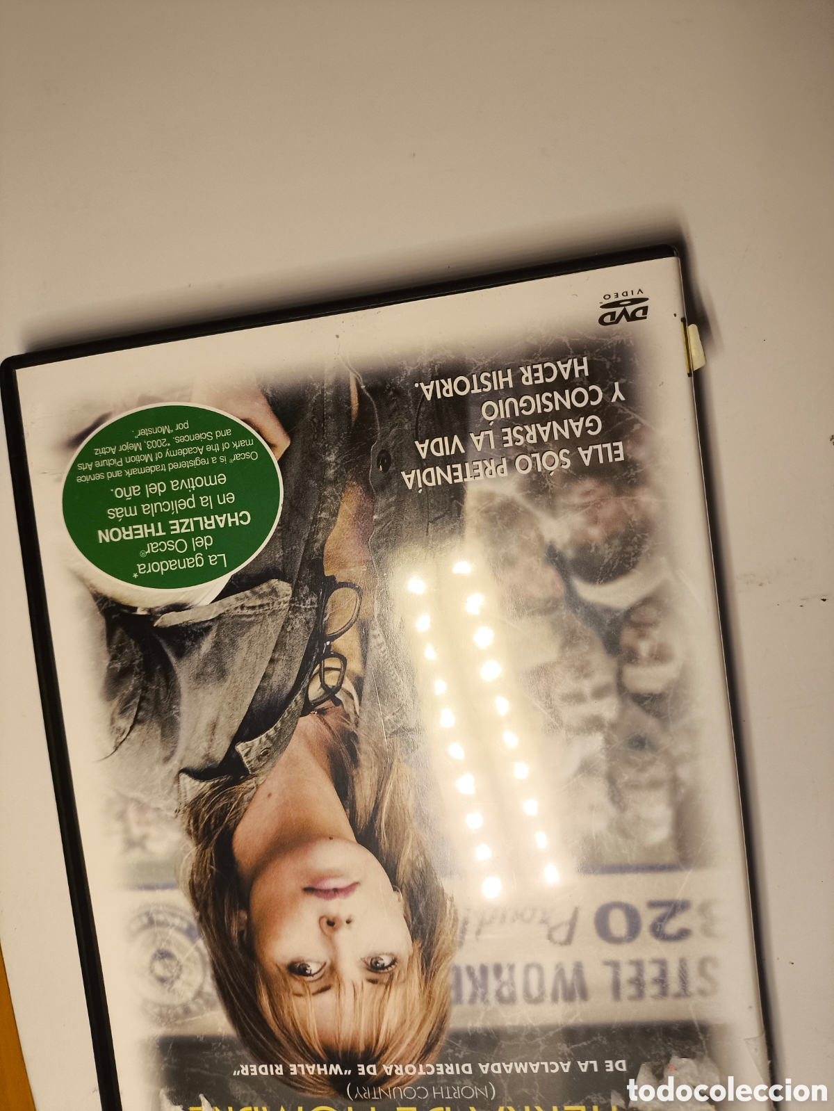 Cinema: DVD en tierra de hombres.lo5e.E.n 228