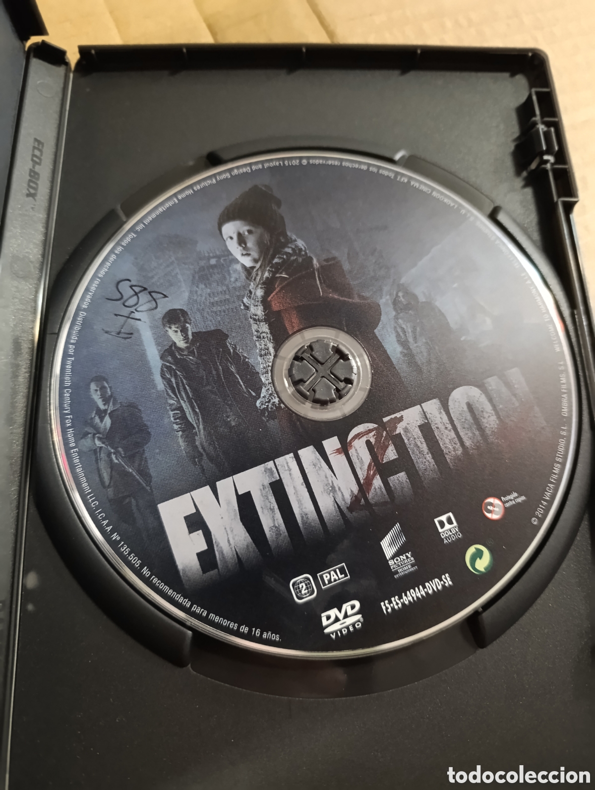 Cine: Extinction. Matthew Fox. DVD. - Foto 3