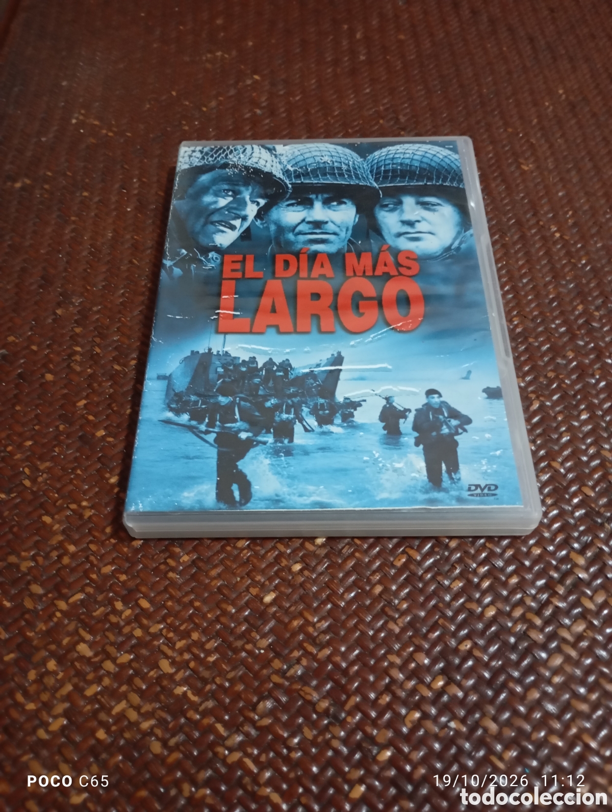 Cine: El d&iacute;a m&aacute;s largo 2 DVD perfecto estado caratula con desperfectos