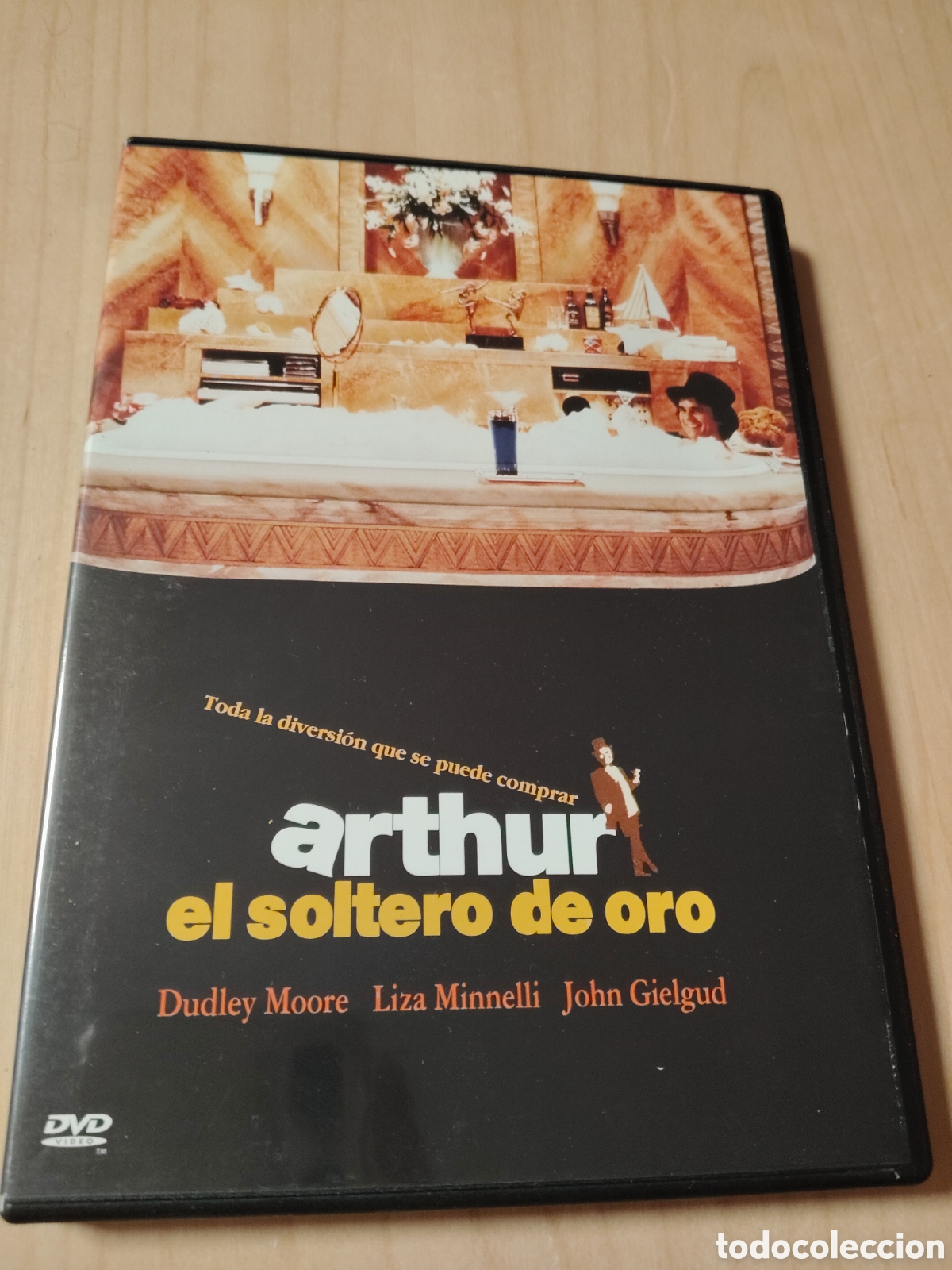 Cine: RD127 Arthur el soltero de oro DVD SEGUNDAMANO