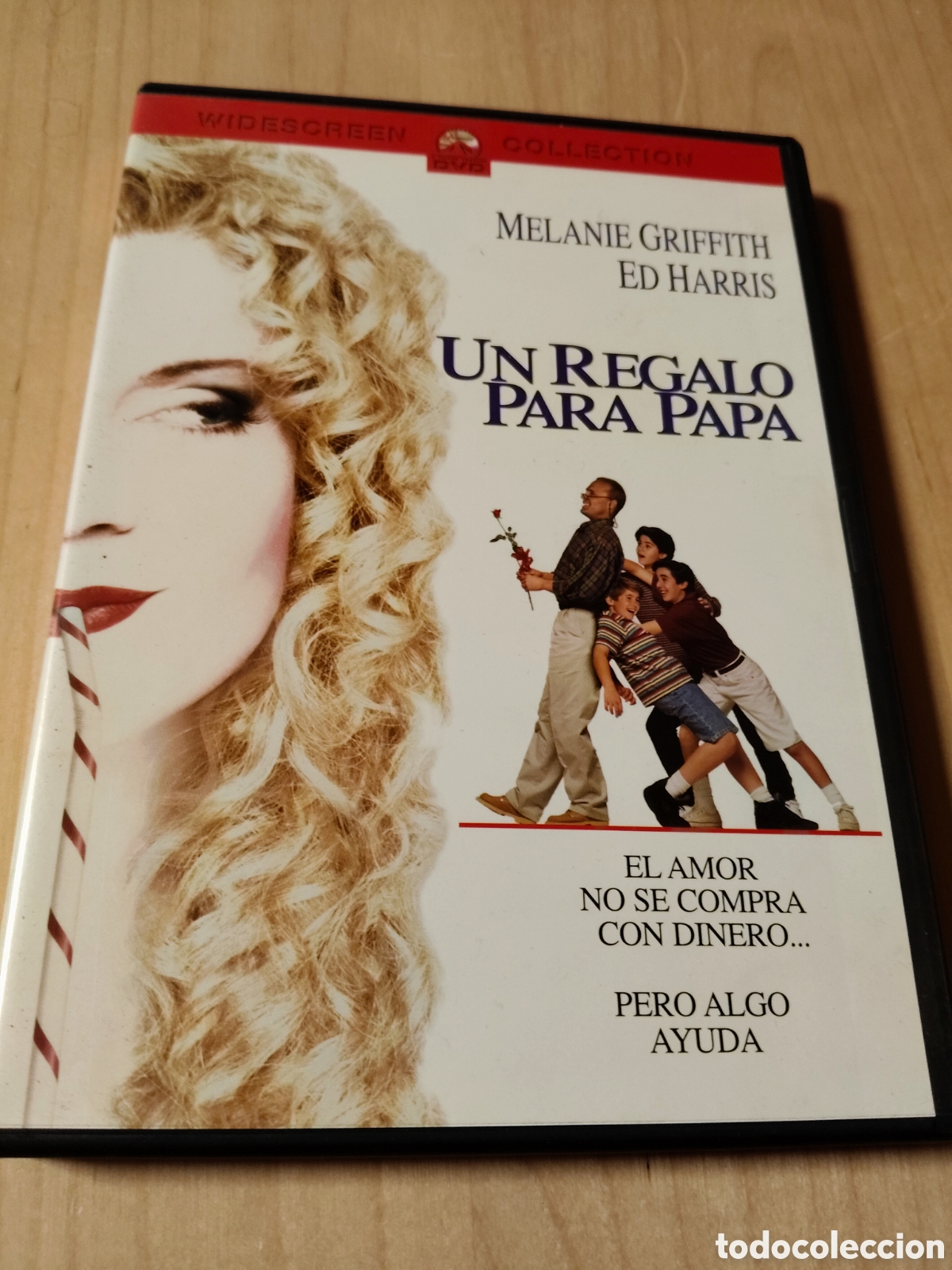 Cine: RD152 un regalo para pap&aacute; DVD SEGUNDAMANO