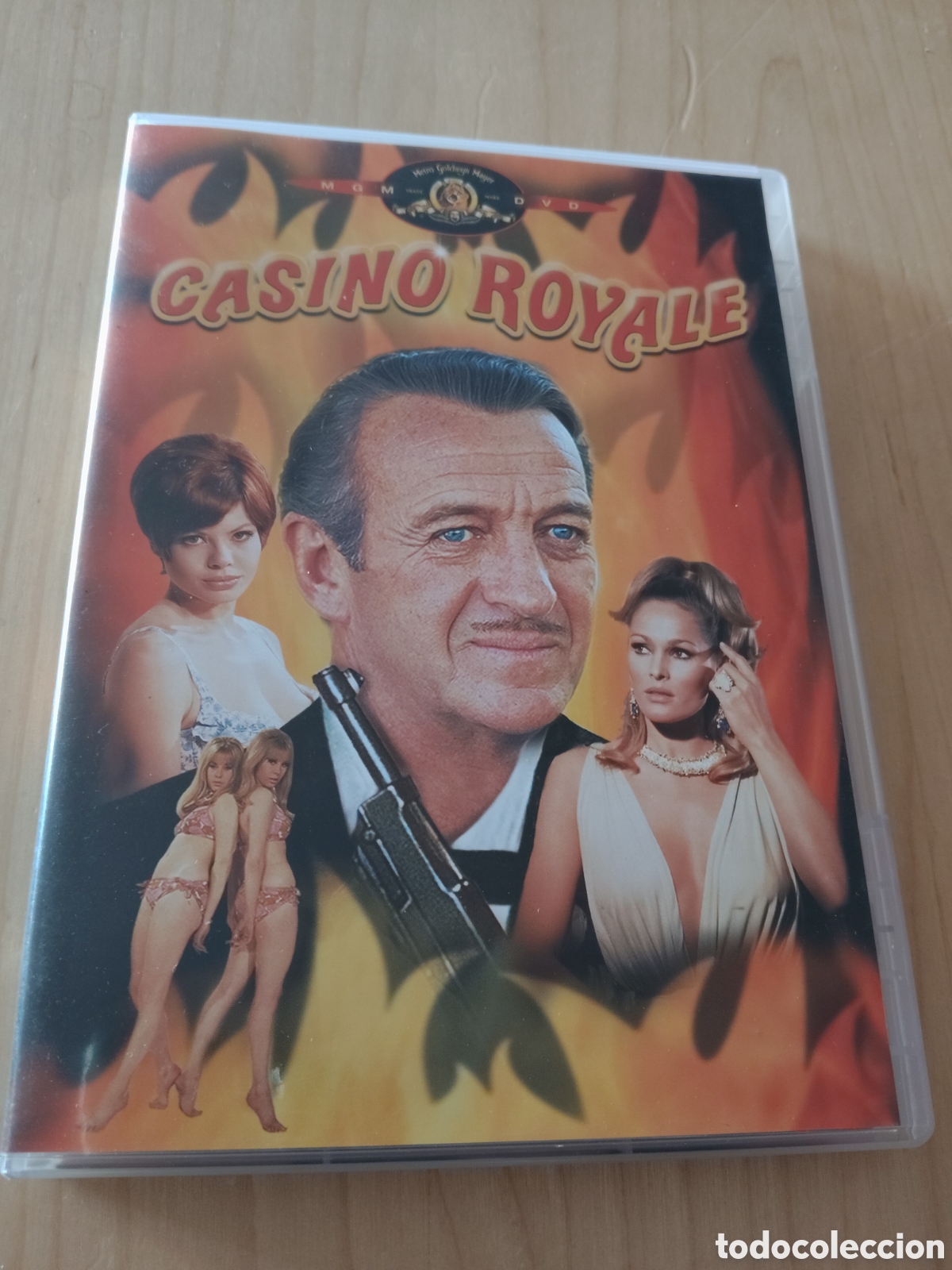 Cine: RD156 casino royale DVD SEGUNDAMANO