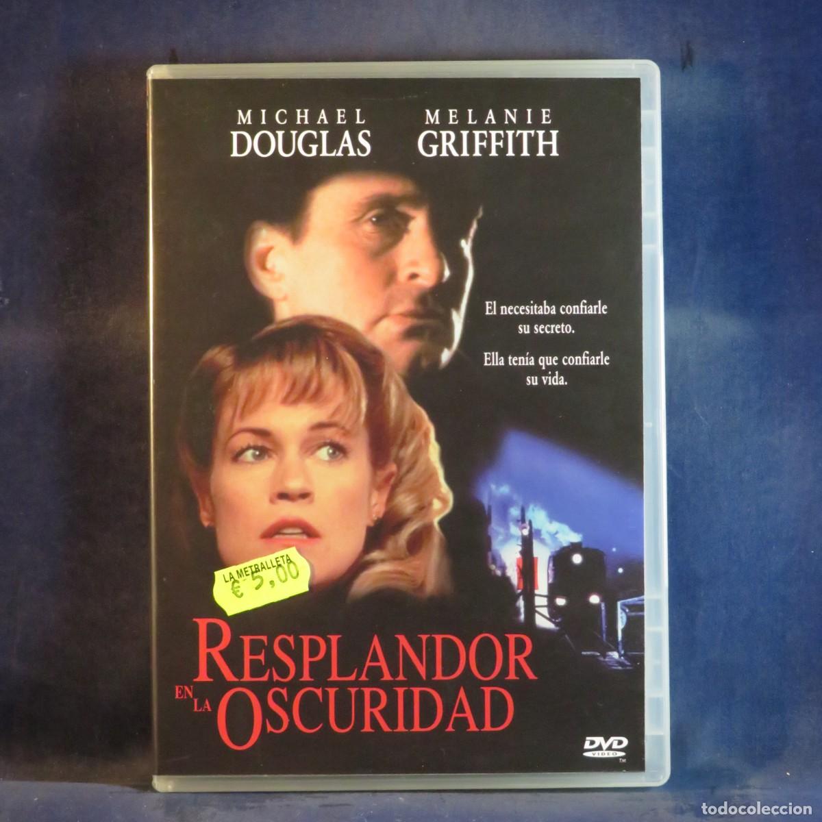 Cine: RESPLANDOR EN LA OSCURIDAD - DVD
