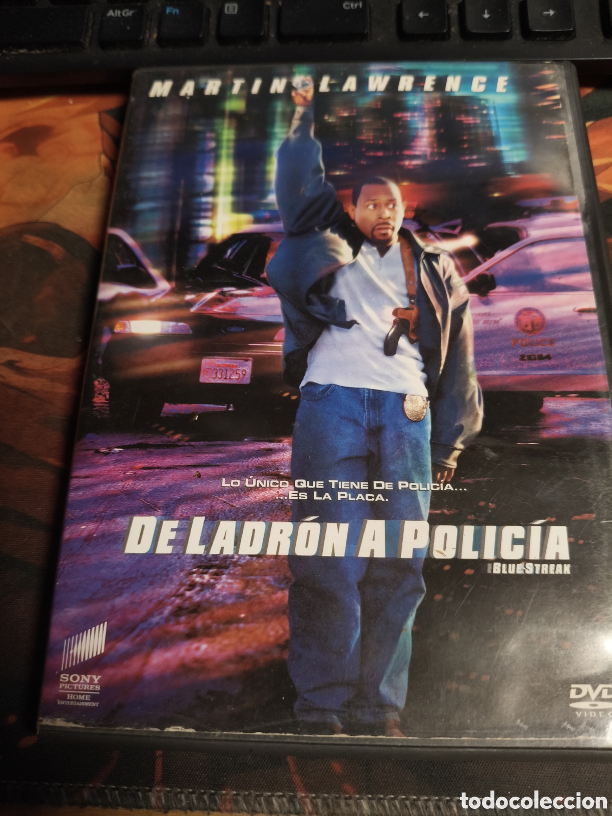 Cine: De ladr&oacute;n a polic&iacute;a DVD - 413