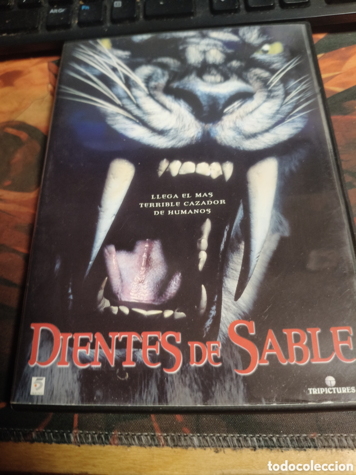 Cinema: Dientes de sable DVD - 413
