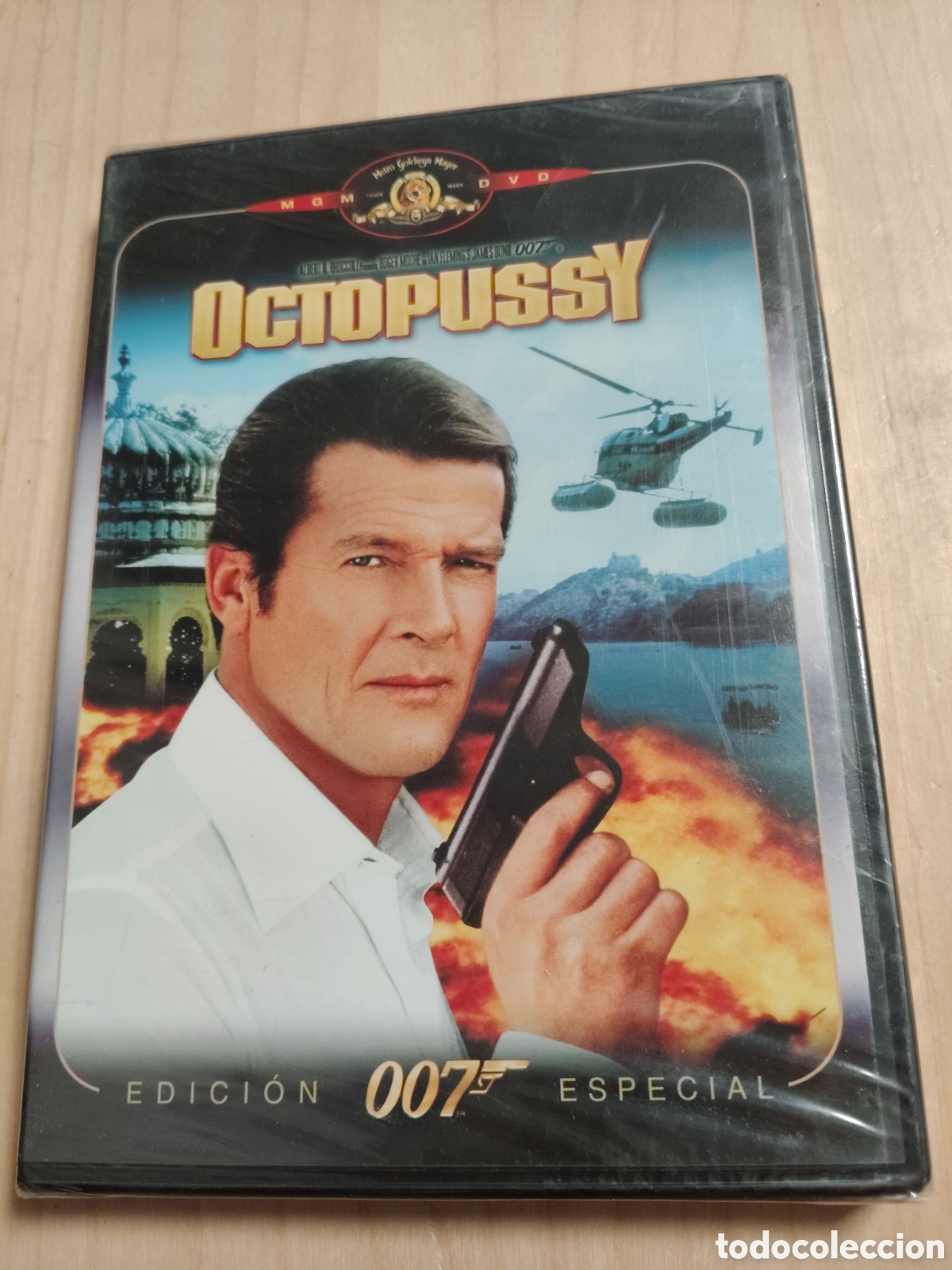 Cine: RD173 octopussy DVD PRECINTADO