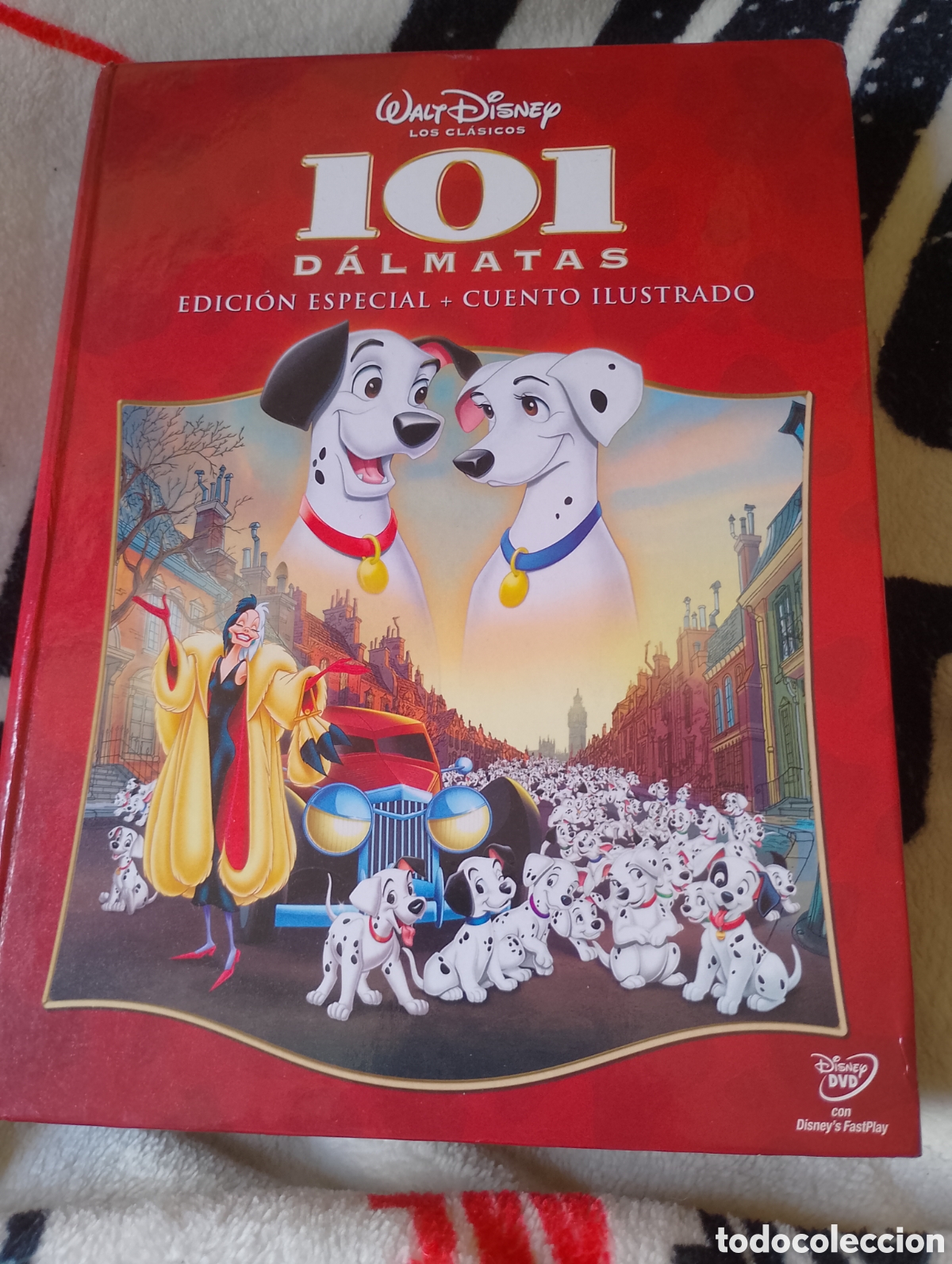 Cine: 101 D&aacute;lmatas Edici&oacute;n Especial+Cuento Ilustrado 101 D&aacute;lmatas DVD 101 D&aacute;lmatas Pel&iacute;cula