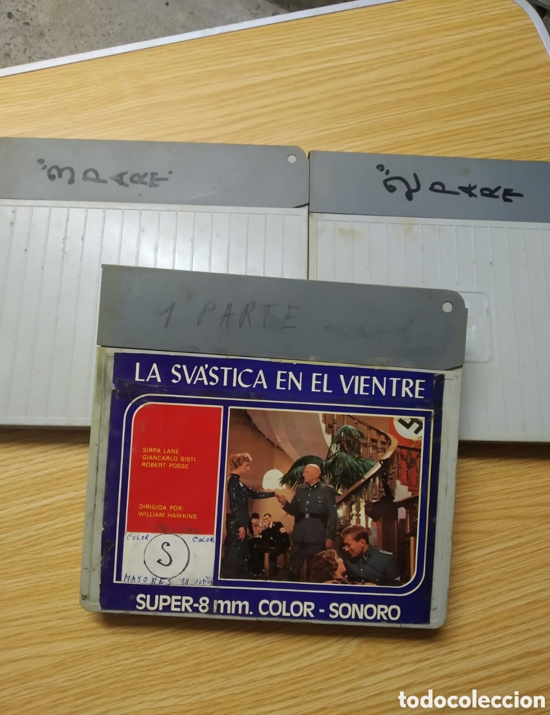 Kino: La sv&aacute;stica en el vientre SUPER 8