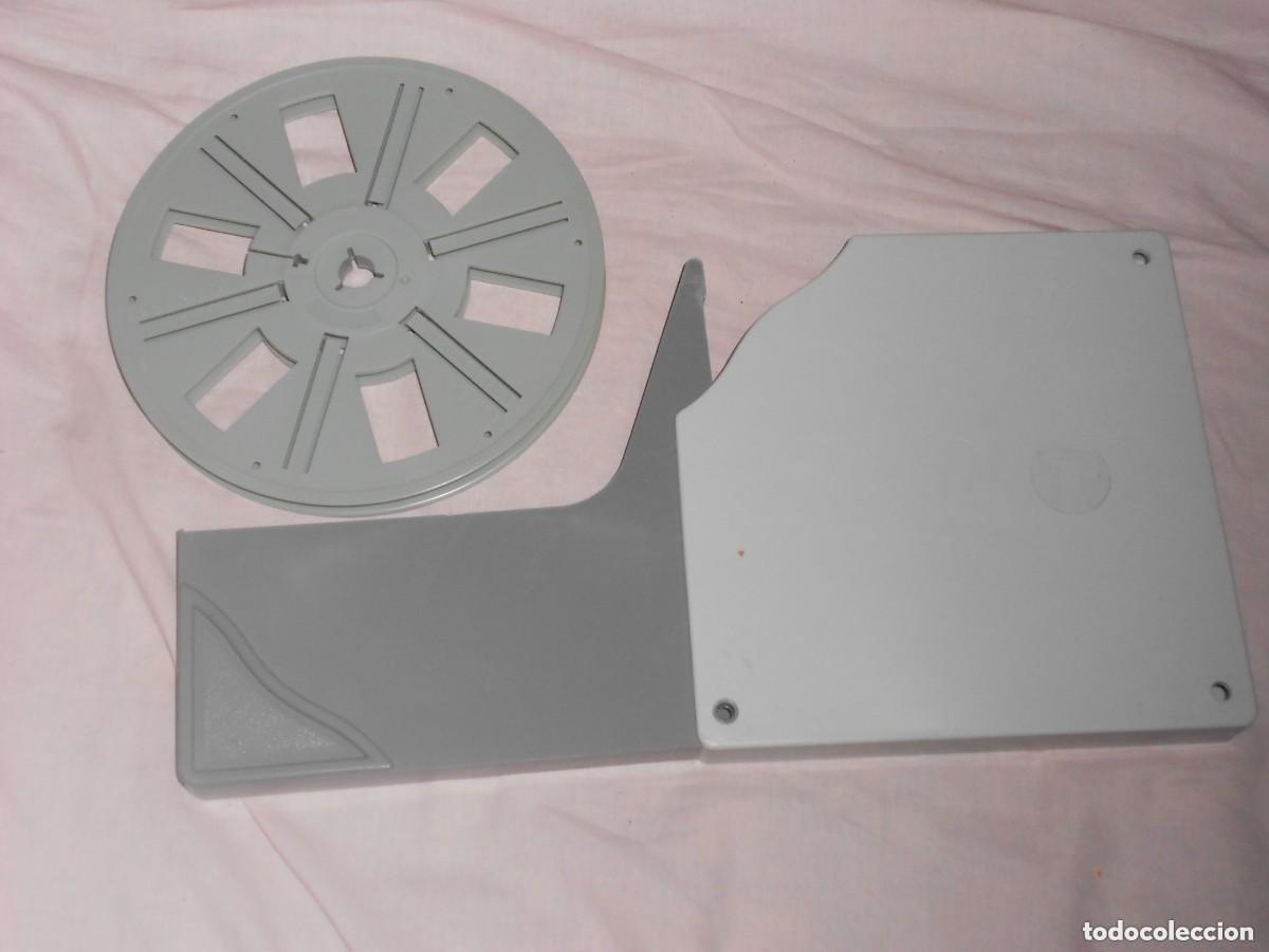 Cine: CAJA Y BOBINA PARA PELICULA SUPER 8 MM 120 METROS.