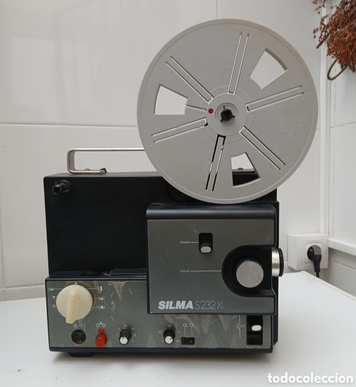 Cine: Proyector Super 8, marca SILMA S232XL