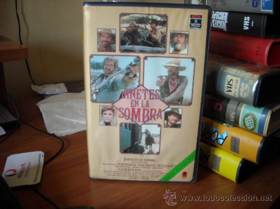 Kino: jinetes en la sombra