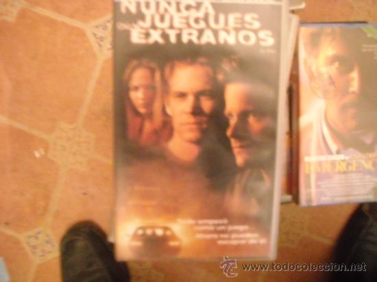 Cin&eacute;ma: nunca juegues con extra&ntilde;os--vhs